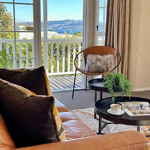 Holiday home 2mins To Lakefront Family Retreat, Taupo